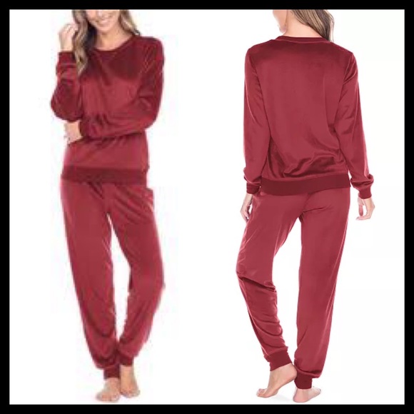 HONEYDEW Dream Queen Fleece Loungewear Set Color: Vixen - Picture 3 of 4